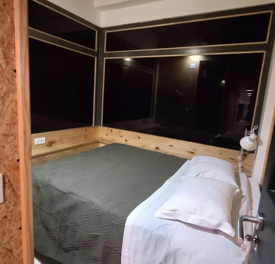 Sleep Shop Carnaxide Hotel Capsule hotel